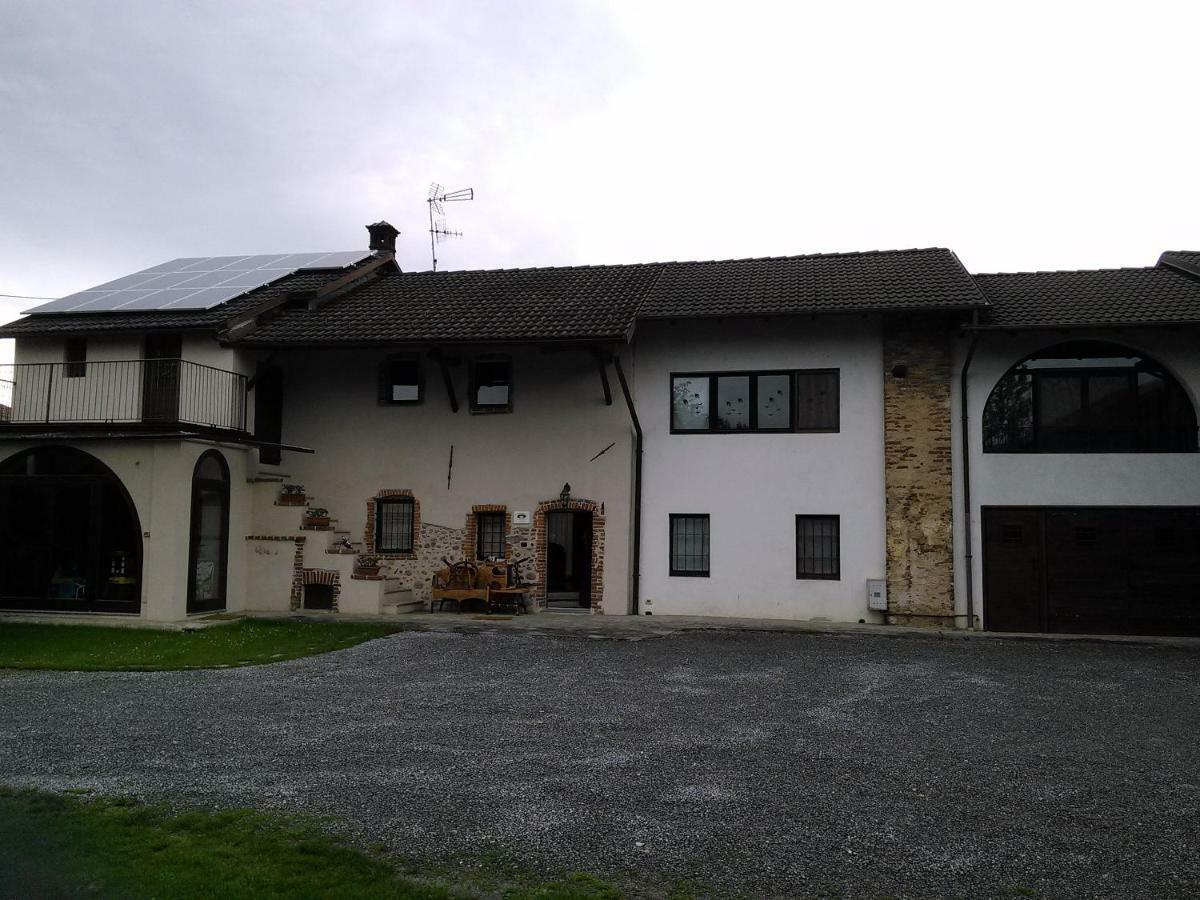 La Meridiana, monolocale in cascina ristrutturata Boves Esterno foto